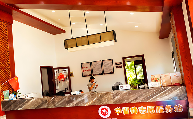 智慧剧院建设中，票务系统通常承担哪些职能